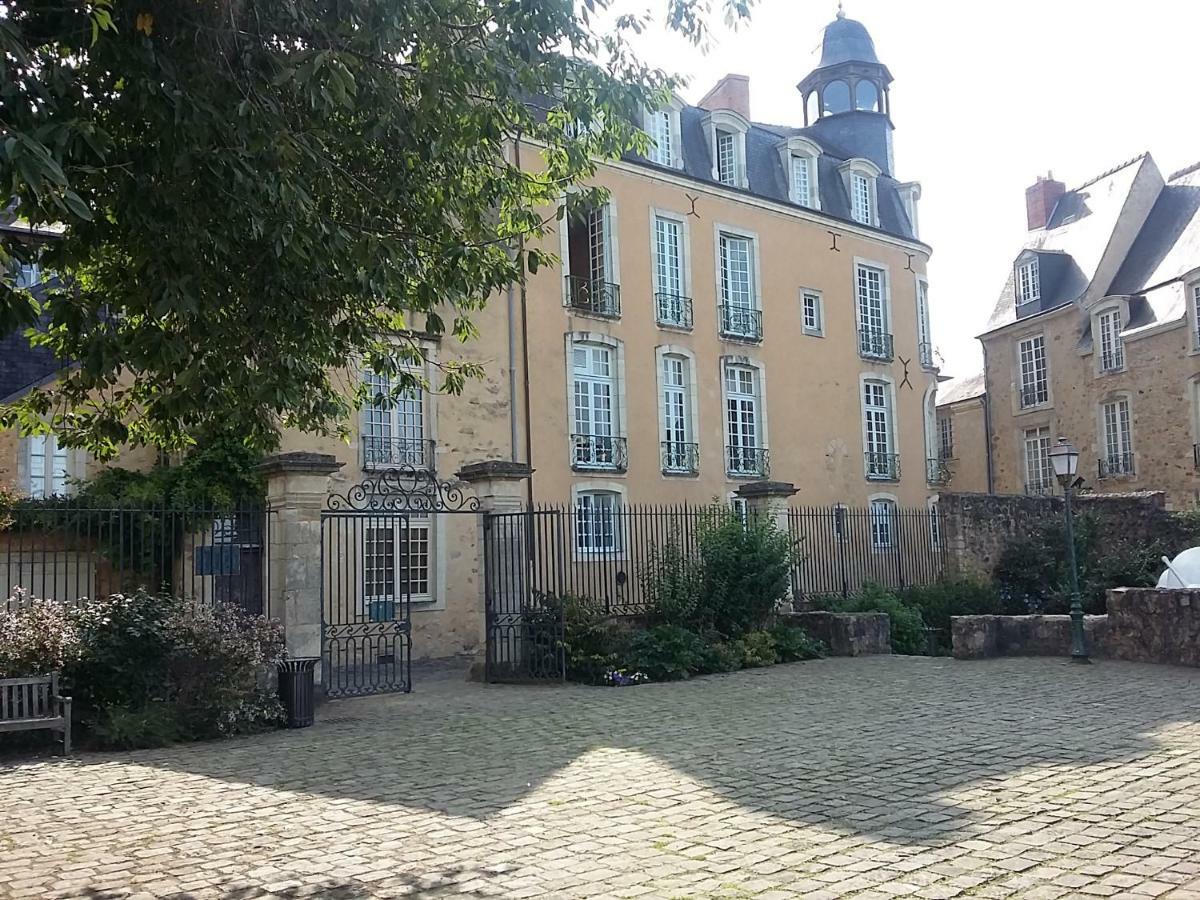 Petite Maison Romantique Au Calme, Coeur Historique Plantagenet, Vue Ville Le Mans Exterior photo